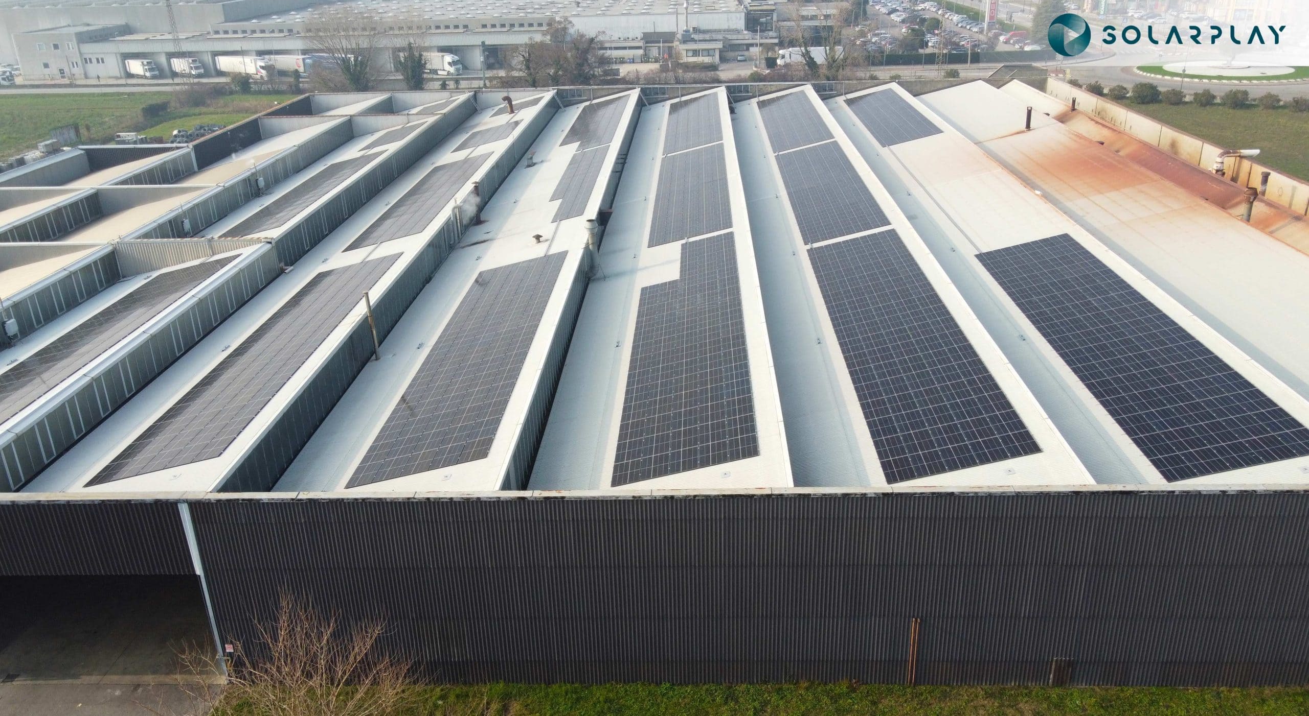 pannelli fotovoltaici su tetto shed
